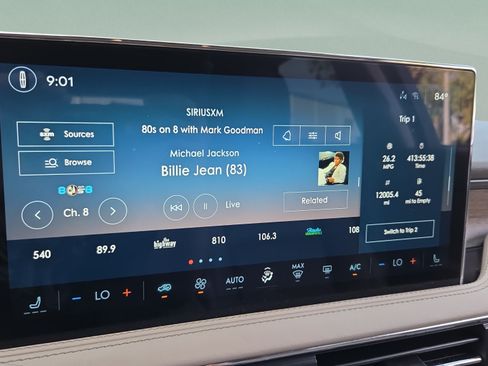 Used 2023 Lincoln Corsair Reserve FWD image 18