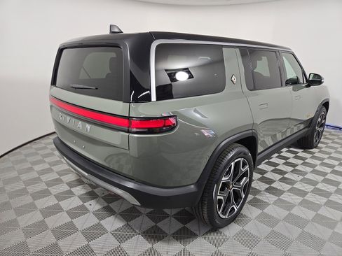 Used 2022 Rivian R1S Launch Edition image 5