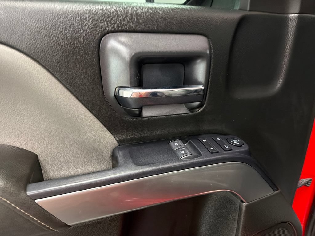 Used 2018 Chevrolet Silverado 1500 LT w/ LT Convenience Package AWD/4WD image 14