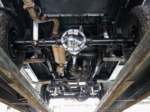 Used 1990 Chevrolet Blazer 4WD image 23