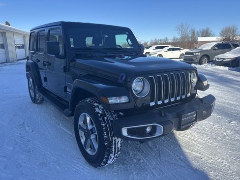 Used 2021 Jeep Wrangler Unlimited Sahara w/ Uconnect 4C Nav & Sound Group image 1