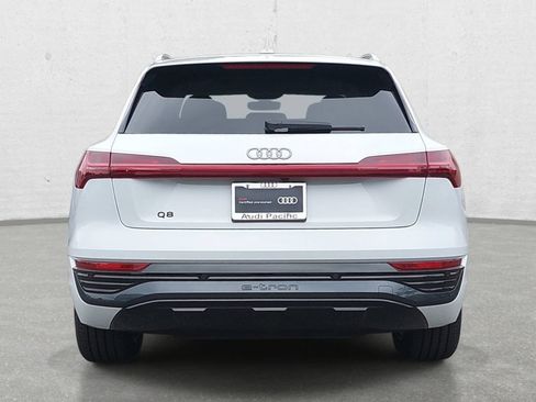 Used 2024 Audi Q8 e-tron Premium Plus w/ Premium Plus Package AWD/4WD image 6