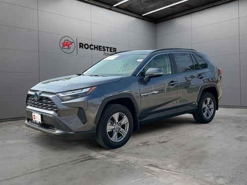 Certified 2024 Toyota RAV4 XLE AWD/4WD image 7