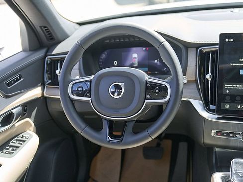 New 2026 Volvo XC90 B5 Core AWD/4WD image 25
