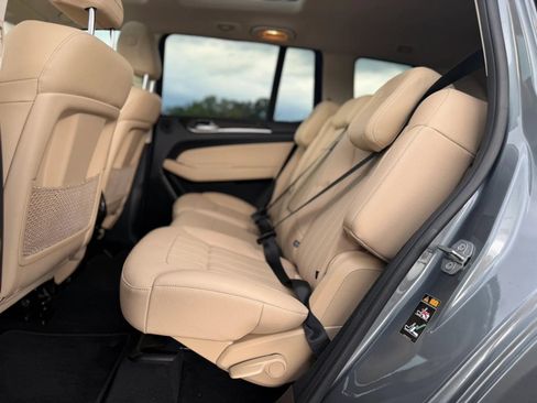 Used 2019 Mercedes-Benz GLS 450 4MATIC image 16