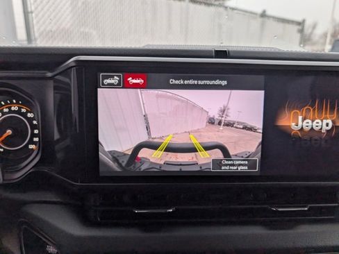 Used 2024 Jeep Wrangler Unlimited Rubicon image 21