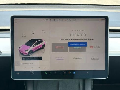 Used 2024 Tesla Model Y Long Range image 34