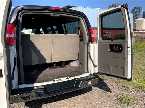 Used 2019 Chevrolet Express 3500 LT w/ LT Preferred Equipment Group image 14