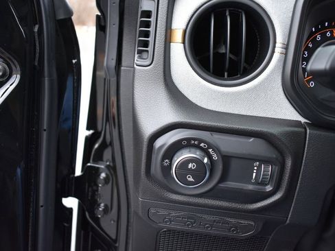 New 2026 Jeep Gladiator Sport image 22