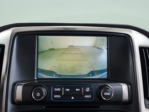 Used 2018 Chevrolet Silverado 1500 LT image 16