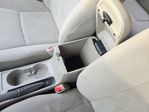 Used 2009 Toyota Corolla LE image 22