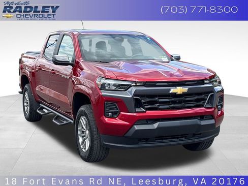 Used 2024 Chevrolet Colorado LT w/ LT Convenience Package III AWD/4WD image 8