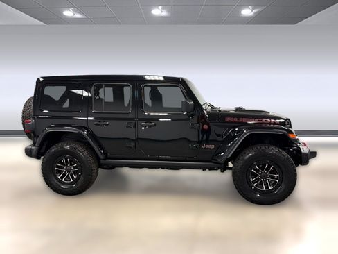Used 2025 Jeep Wrangler Unlimited Rubicon w/ XTREMEE 35" Tire Package AWD/4WD image 6