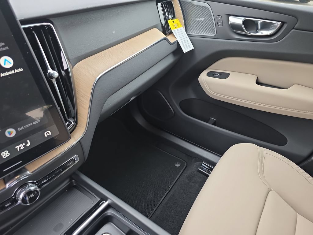 New 2026 Volvo XC60 B5 Plus w/ Protection Package Premier AWD/4WD image 19