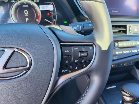 New 2025 Lexus ES 350 w/ Premium Package image 15