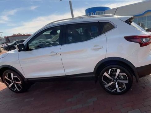 Used 2022 Nissan Rogue Sport SL image 7