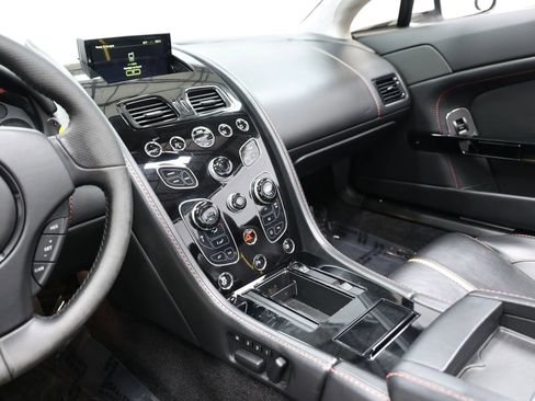 Used 2016 Aston Martin V8 Vantage GT RWD image 26