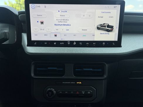 New 2026 Ford Maverick XLT w/ XLT Luxury Package FWD image 4