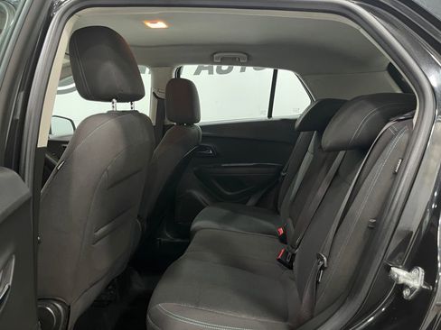 Used 2016 Chevrolet Trax LS image 28