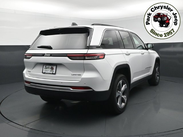 New 2026 Jeep Grand Cherokee Limited w/ Luxury Tech Group II AWD/4WD image 5