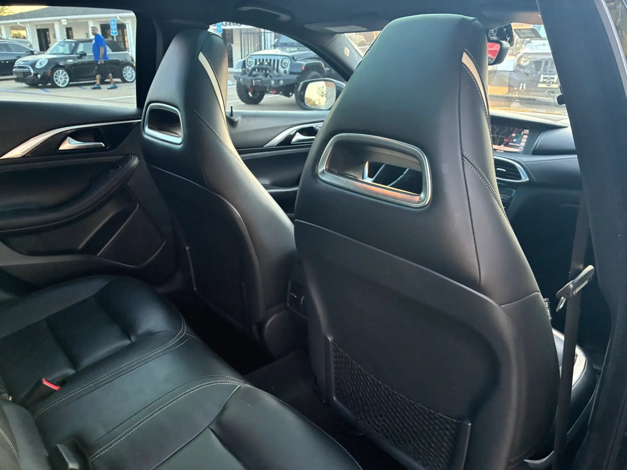 Used 2017 INFINITI QX30 Sport w/ Sport Leather Package FWD image 19