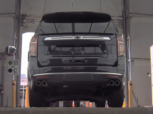 Used 2023 Chevrolet Tahoe High Country image 6