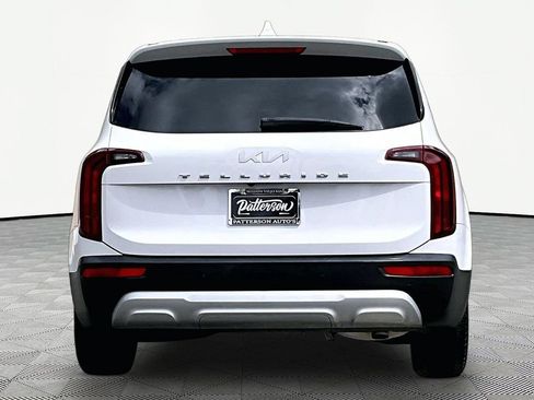 Certified 2022 Kia Telluride LX FWD image 4