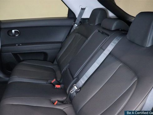 Used 2025 Hyundai Ioniq 5 SEL image 15