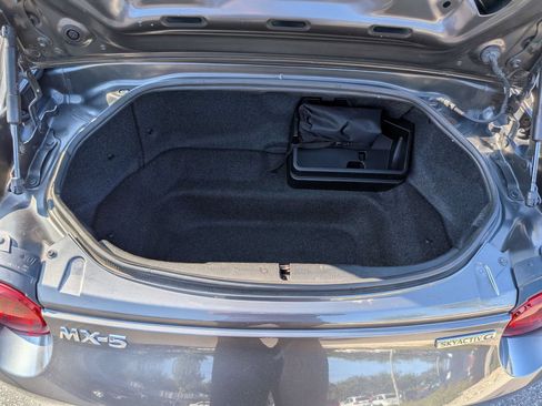 Used 2023 MAZDA MX-5 Miata Grand Touring RWD image 26