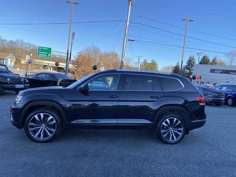Used 2019 Volkswagen Atlas SEL Premium image 2