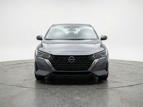 Used 2025 Nissan Sentra SV FWD image 2