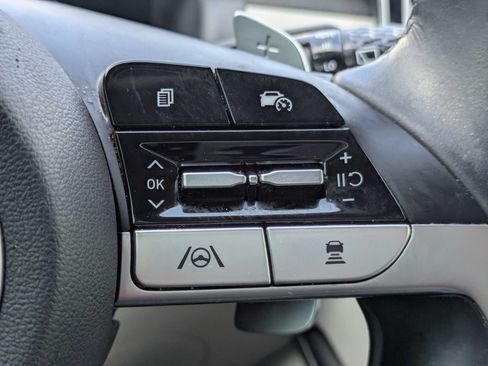 Used 2022 Hyundai Tucson Limited FWD image 18