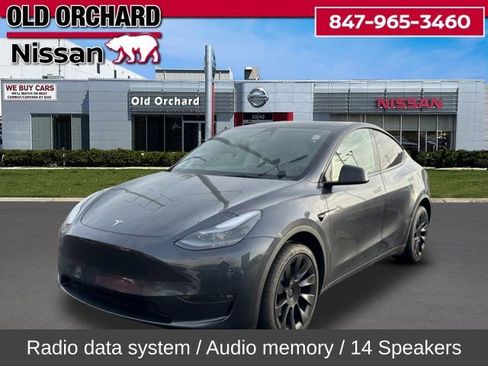 Used 2024 Tesla Model Y Long Range image 1