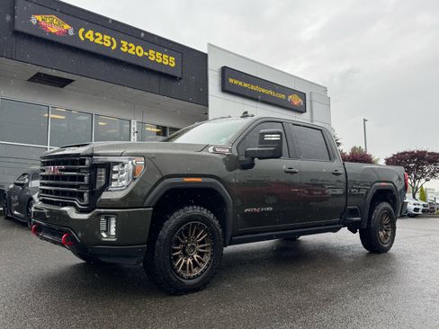 Used 2022 GMC Sierra 2500 AT4 w/ AT4 Preferred Package AWD/4WD image 2