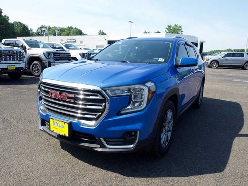 Certified 2024 GMC Terrain SLT AWD/4WD image 1