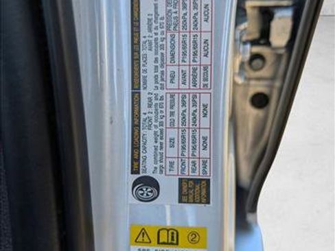 Used 2017 Toyota Prius Prime Advanced image 19