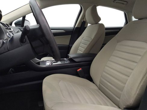 Used 2018 Ford Fusion S image 17