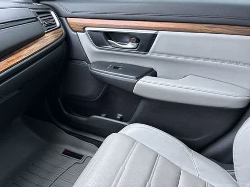 Used 2018 Honda CR-V Touring image 33