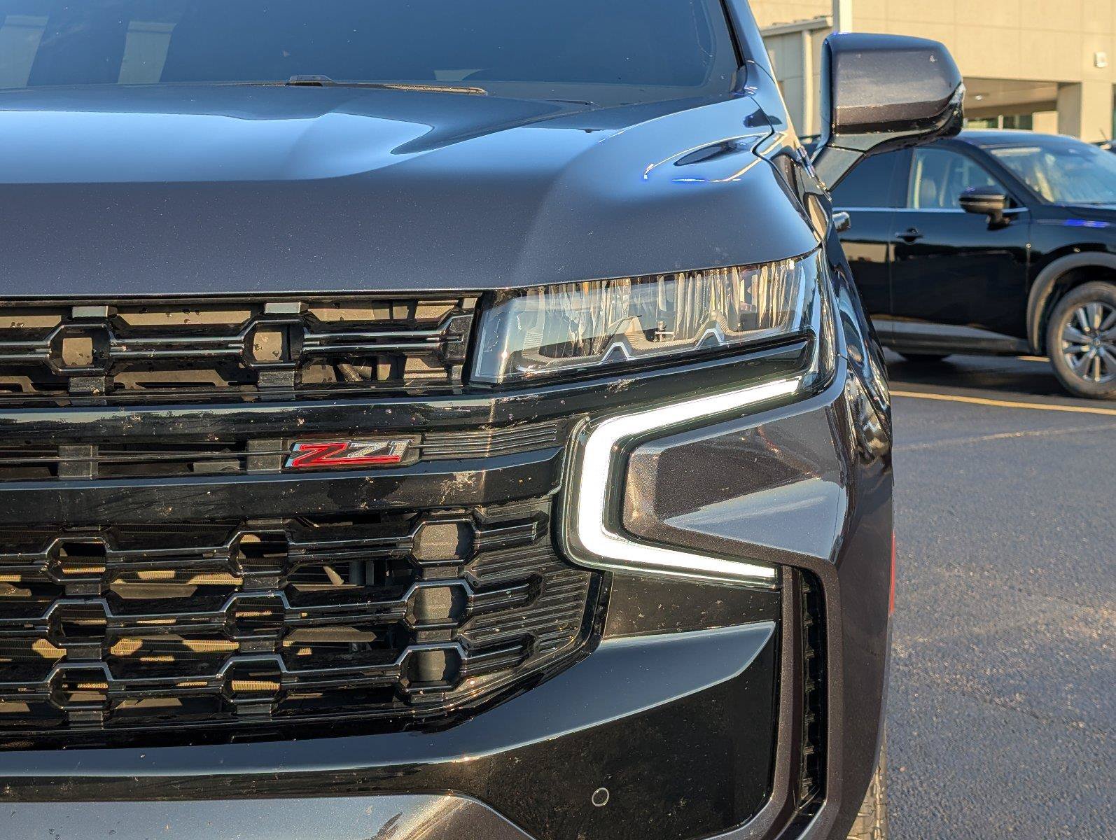 Used 2024 Chevrolet Tahoe Z71 w/ Luxury Package AWD/4WD image 12