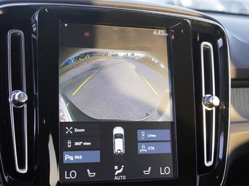 Used 2021 Volvo XC40 T5 Inscription w/ Advanced Package image 25