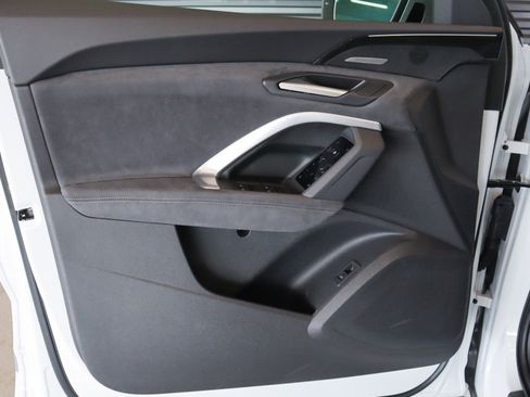 New 2025 Audi SQ5 Premium Plus image 28