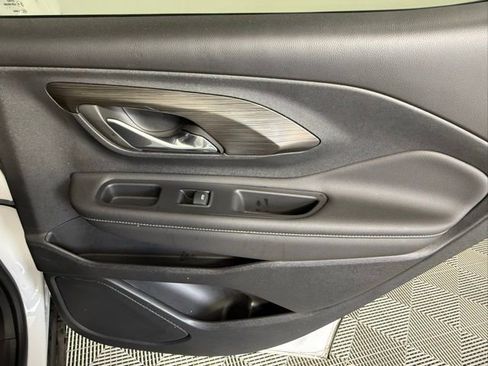 Used 2022 GMC Terrain SLE w/ Driver Convenience Package image 41