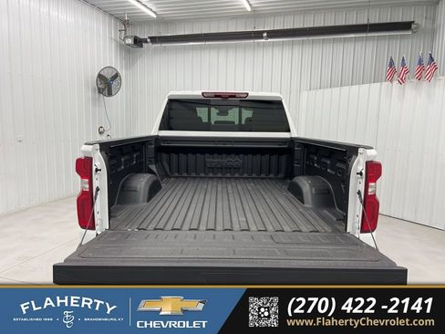 Used 2024 Chevrolet Silverado 3500 High Country w/ Technology Package image 21