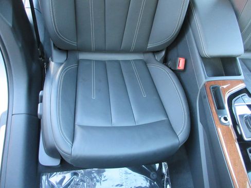 Used 2024 Audi A4 2.0T Premium image 24