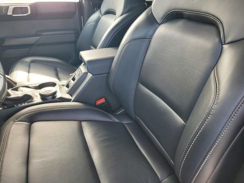 Certified 2025 Ford Bronco Badlands image 11