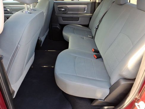 Used 2020 RAM 1500 Classic SLT AWD/4WD image 14