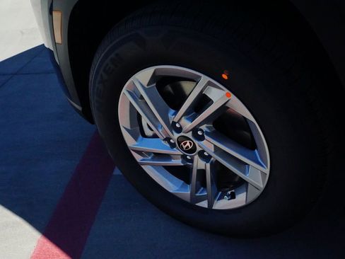 New 2026 Hyundai Tucson SE image 10