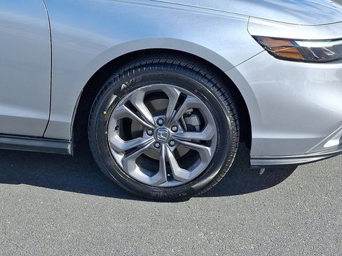 Certified 2024 Honda Accord EX image 8