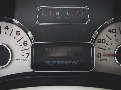 Used 2007 Ford Expedition Eddie Bauer AWD/4WD image 7