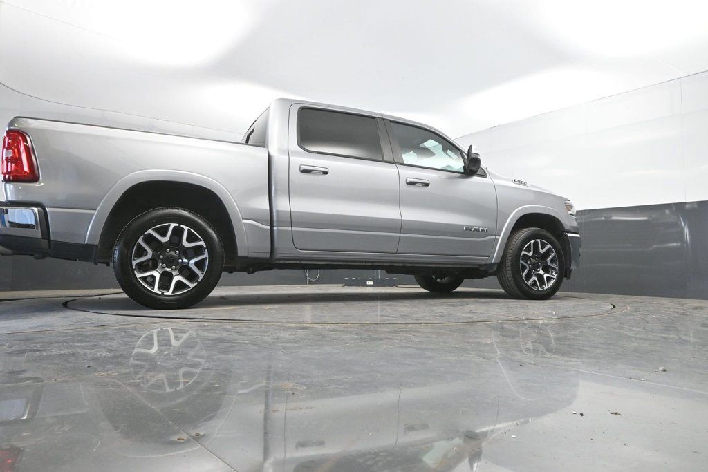 Used 2025 RAM 1500 Laramie AWD/4WD image 36